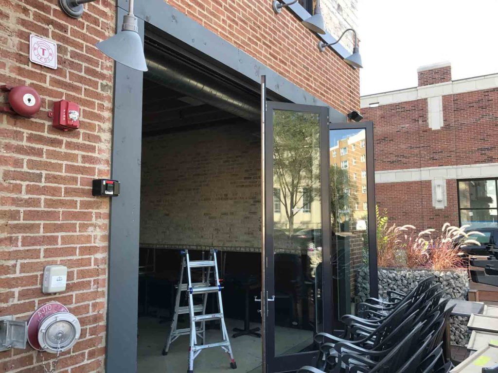 LaCantia Glass Walls and Patio Doors The Brickyard Milwaukee WI (10)